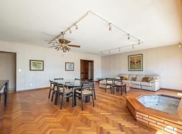 Departamento · 215m² · 5 Ambientes · 1 Cochera · Venta Departamento 5 Ambientes Piso 19 con Vista Abierta Belgrano - Cochera - Apto Crédito Caba