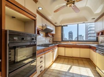 Departamento · 215m² · 5 Ambientes · 1 Cochera · Venta Departamento 5 Ambientes Piso 19 con Vista Abierta Belgrano - Cochera - Apto Crédito Caba