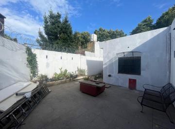 Casa · 85m² · 3 Ambientes · 2 Cocheras · Casa en Venta - San Isidro - Beccar - 2 Dorm. - Lote Propio - Patio
