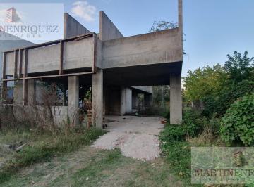 Casa · 216m² · 4 Ambientes · 2 Cocheras · Venta Casa a Terminar Barrio Estancia San Juan Gutierrez Berazategui