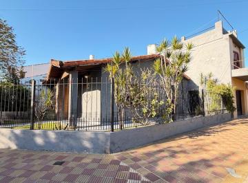 Casa · 120m² · 4 Ambientes · 2 Cocheras · Casa 4 Amb. C/ Terraza y Altillo en Villa Luzuriaga — Apto Crédito, Escritura Inmediata