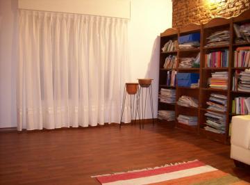 Casa · 187m² · 4 Ambientes · 1 Cochera · Casa en Venta - 3 Dorm. 1 Baño - Cochera - 450 m² - San Justo, La Matanza