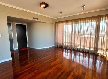 Departamento · 140m² · 4 Ambientes · 1 Cochera · Piso 4 Ambientes en Quilmes Centro - Venta