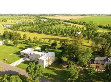 Terreno · 10000m² · Venta - Terreno en Barrio La Rinconada - Ibarlucea