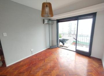 Departamento · 33m² · 2 Ambientes · Alquiler 2 Ambientes con Balcon Al Frente Apto Profesional