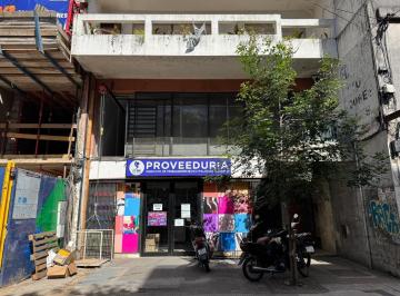 Local comercial · 685m² · 2 Ambientes · Local en Venta con Vidriera a La Calle Dos Plantas Apto Uso Comercial