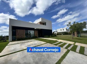 Casa · 191m² · 5 Ambientes · 4 Cocheras · Venta y Alquiler Casa Al Lago en Barrio Vistas, Puertos (3 Dorm., Dependencia, Pileta)
