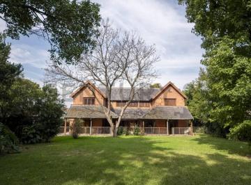 Casa · 550m² · 6 Ambientes · 2 Cocheras · Venta Casa - Lote en Bella Vista Ideal Loteo o Emprendimiento 2080 m²