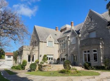 Casa de 9 ambientes, Mar del Plata · Venta de Chalet, zona Los Troncos