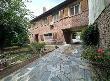 Casa de 9 ambientes, San Isidro · "¡única en San Isidro! 2 Casas Independientes en Doble Lote