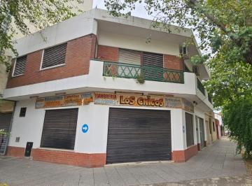 Local comercial · 180m² · 4 Ambientes · 1 Cochera · Local Comercial de 80 m², con Vivienda de 4 Ambientes.