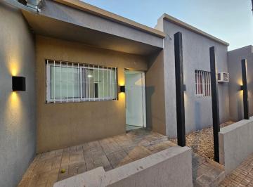 Casa de 5 ambientes, Cañada de Gómez · Casa en Alquiler