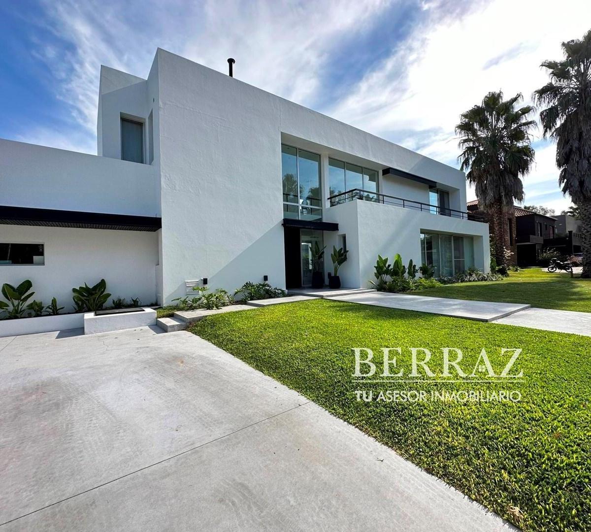 Casa 5 AMB en Venta Barrio La Pradera II Pilar Estilo Racionalista