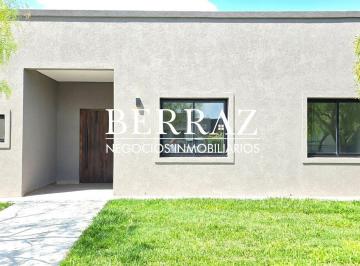Casa · 150m² · 4 Ambientes · 3 Cocheras · Casa Venta 3 Dorm. Barrio San Ramiro Lote de 500 m² Pilar del Este