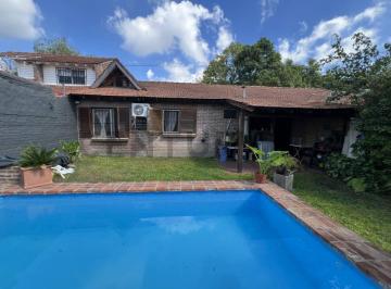 Casa · 90m² · 5 Ambientes · 1 Cochera · Casa en Venta - 3 Dorm. - Playroom - Pileta - Don Torcuato