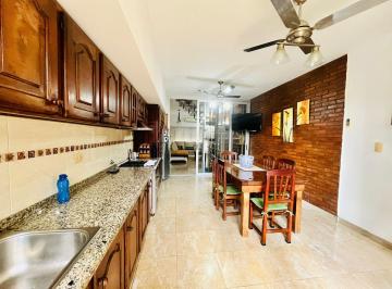 cocina comedor · Casa en Venta Rosario Azcuenaga - Belgrano. Posibilidad Permuta