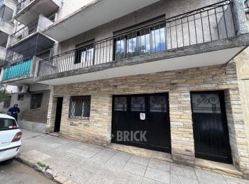 PH · 157m² · 4 Ambientes · 1 Cochera · Venta de 2 PH en Block en Chile Al 2500 - Sin Expensas Entrada Independiente