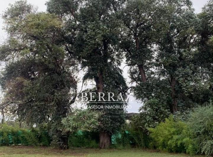 Terreno · 1070m²