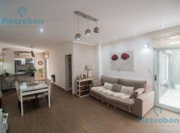 Departamento · 70m² · 3 Ambientes · 1 Cochera · Venta PH / Casa con Garaje y Patio en Junín
