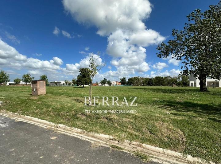 Terreno · 650m²