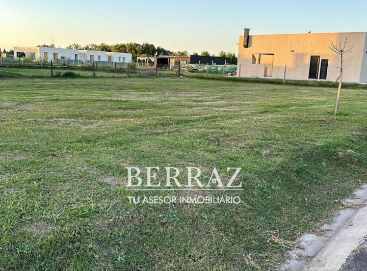 Terreno · 600m²