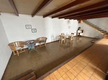 Departamento · 70m² · 3 Ambientes · Departamento en Alquiler de Dos Dorm. en 64 E/ 9 y 10