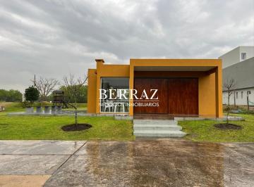 Terreno · 300m² · Lote en Venta de 300 m² en Barrio Los Arenales