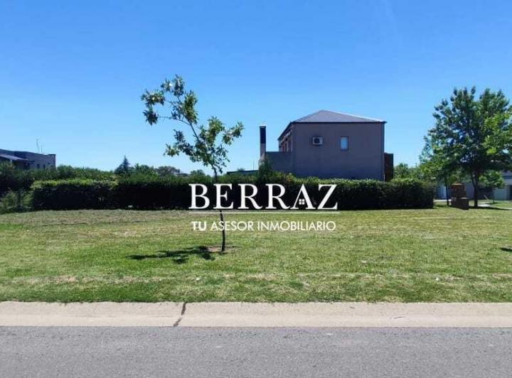 Terreno · 648m²