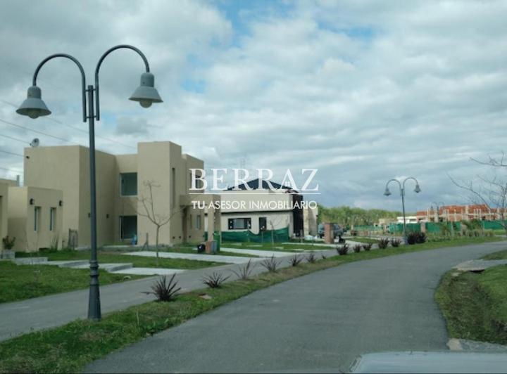 Terreno · 640m²