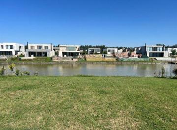 Terreno · 670m² · Terreno Lote en Venta en Carpinchos, Nordelta, Tigre