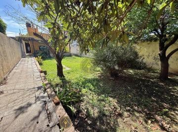 Casa · 156m² · 4 Ambientes · Venta Casa 4 Amb en en Jose León Suarez - Apto Credito