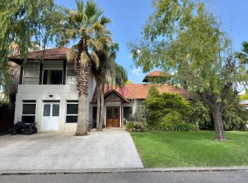 Casa · 370m² · 5 Ambientes · 1 Cochera · Casa en Venta en Haras La Pradera, Pilar, G. B. a. Zona Norte