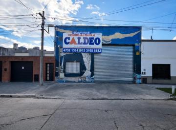 general-san-martin-villa-maipu-alquiler-galpon-mas-de-500-mts · Galpon 900 m² Salidas a Dos Calles