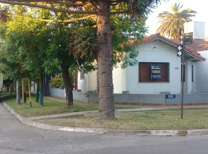 Casa · 150m² · 3 Ambientes · 1 Cochera