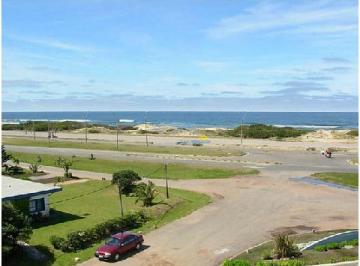 Foto1 · Apartamento en Alquiler de 3 Dorm. en Punta del Este, Playa Brava, Vista Al Mar, Torre Nuev