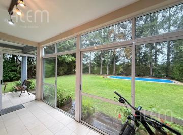 Casa · 181m² · 5 Ambientes · Casa en Venta en Canning | Malibu
