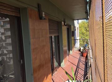 Departamento de 4 ambientes, Flores · Semipiso C/dependencia, Suite, Balcon Corrido y Baulera