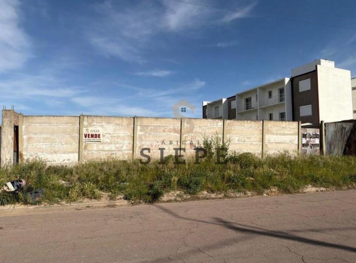 Terreno · 830m²