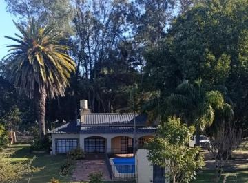 Quinta vacacional · 100m² · 5 Ambientes · Hermosa Quinta Rpn1 Km 8.5
