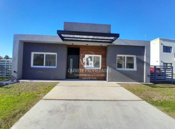Casa de 4 ambientes, Pilar · Casa en Venta a Estrenar Estilo Moderno de 4 Ambientes con Pileta. Barrio San Pablo