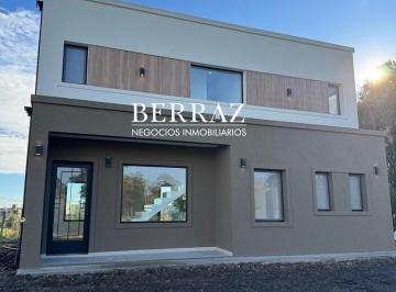 Casa · 147m² · 6 Ambientes · 3 Cocheras · Casa Venta 4 Dorm. Barrio Santa Lucia Lote de 539 m² Pilar del Este, Zona Norte