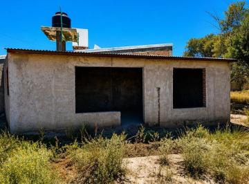 Terreno · 35m² · Terreno en Venta con Construcción Sobre Av Roca 2500