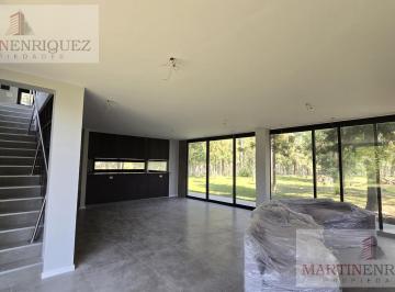 Casa · 220m² · 4 Ambientes · 2 Cocheras · Venta Casa a Estrenar Greenville Polo Resort