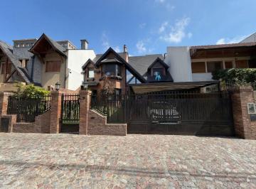 BAT-BAT-3869_2 · Casa 6 Ambientes 4 Dorm.. | Chassaing Al 100