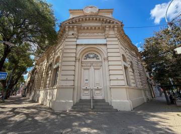 Oficina comercial · 413m² · 7 Ambientes · Inmueble Emblemático en Pleno Centro de Rafaela