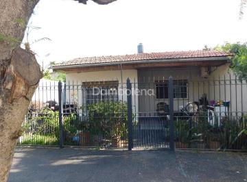 Casa · 111m² · 3 Ambientes · 1 Cochera · Casa en Venta en Villa Gobernador Udaondo, Ituzaingó