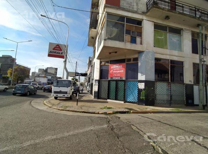 Local comercial · 290m²