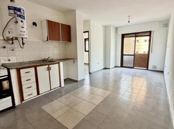 Departamento · 50m² · 3 Ambientes · Con Una Pequeña Reciclada Queda Como Nuevo!
