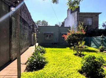 Casa · 12m² · 4 Ambientes · 1 Cochera · Casa | 4 Ambientes | Lote 320 m² | Oportunidad Premium | Jardín y Fondo | Ituzaingó Norte