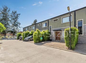 Casa · 89m² · 4 Ambientes · 2 Cocheras · Duplex de Tres Dorm. y Jardín en Cañada Village I - Propiedad Reservada